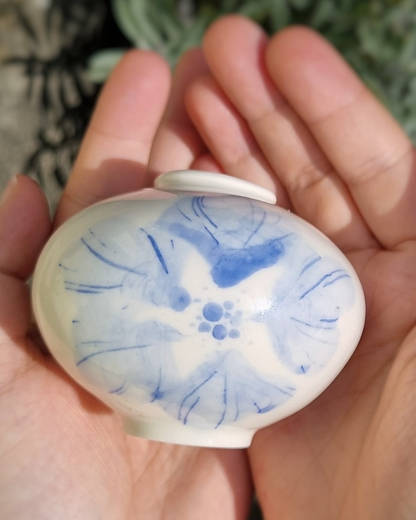 Mini vase porcelaine fleurs bleues