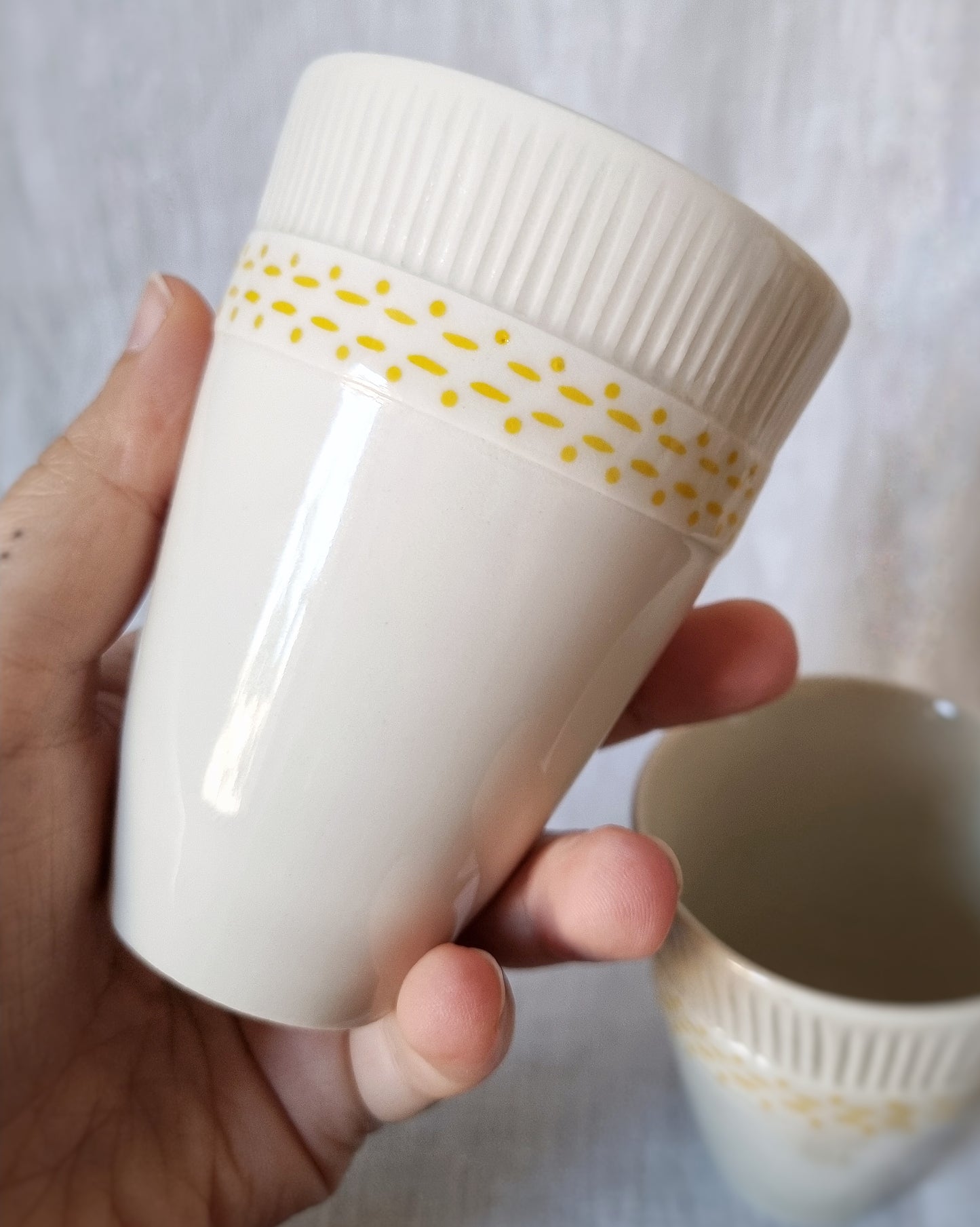 Verre porcelaine motifs jaunes — 200ml