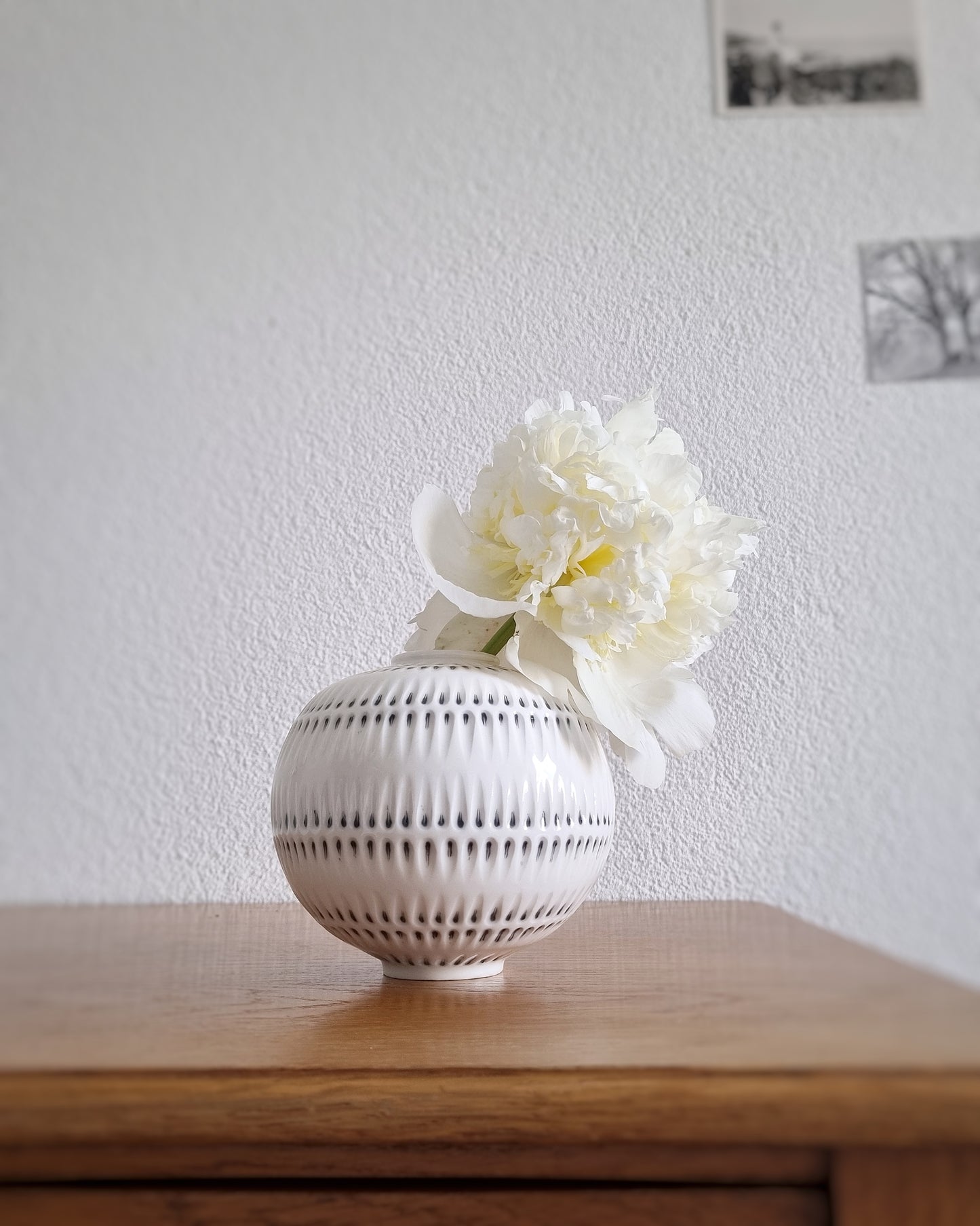 Vase porcelaine gravé en "goutte"