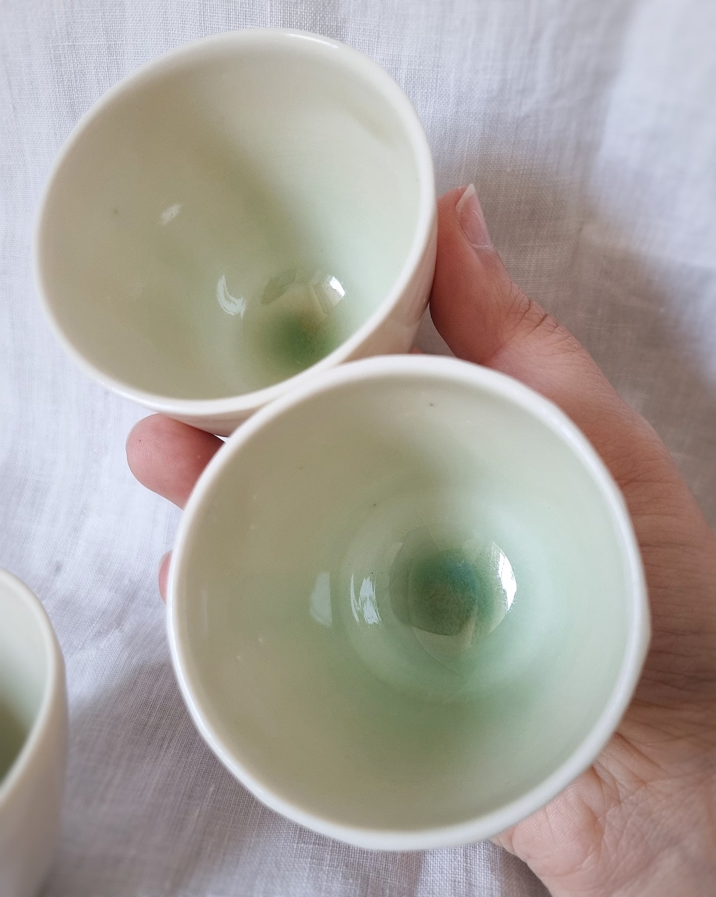 Tasse facettées 100ml intérieur turquoise