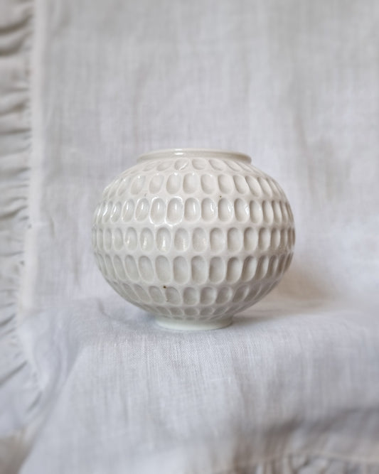 Petit vase gravé porcelaine — C