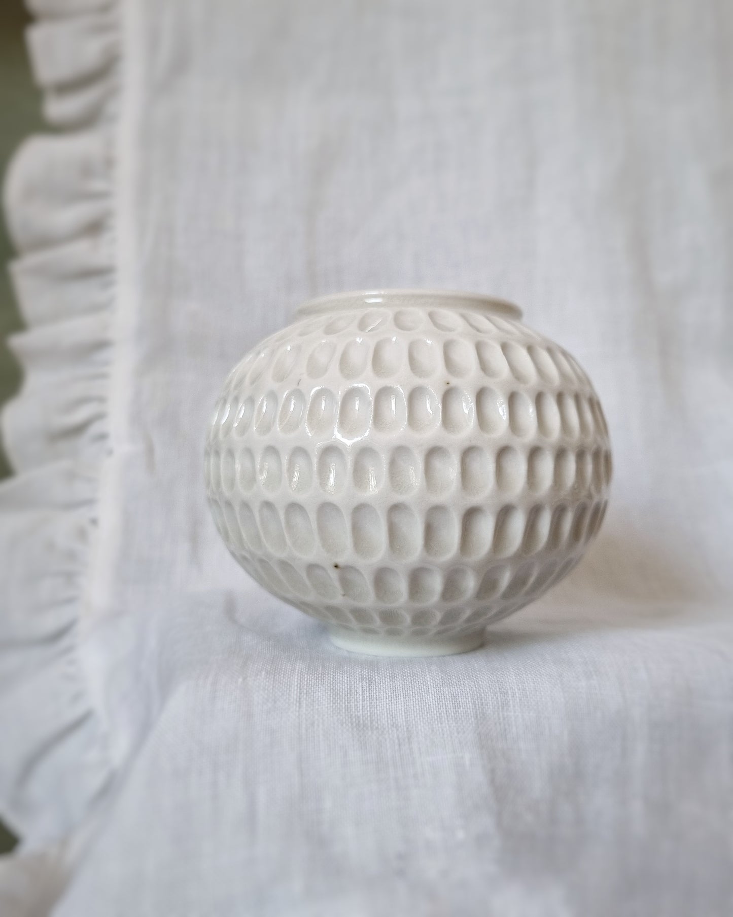 Petit vase gravé porcelaine — C
