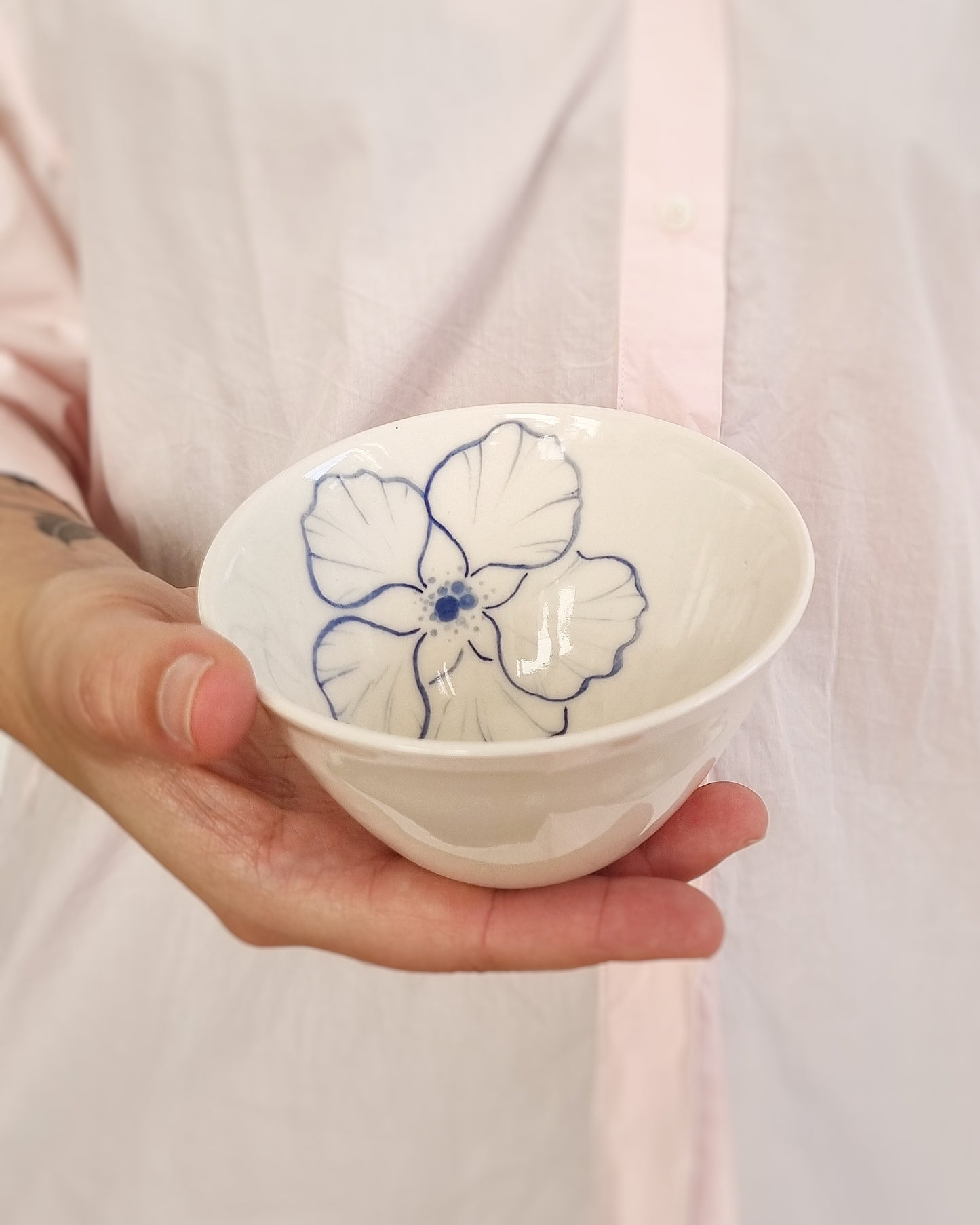 Petit bol en porcelaine blanche 'fleur intérieure'