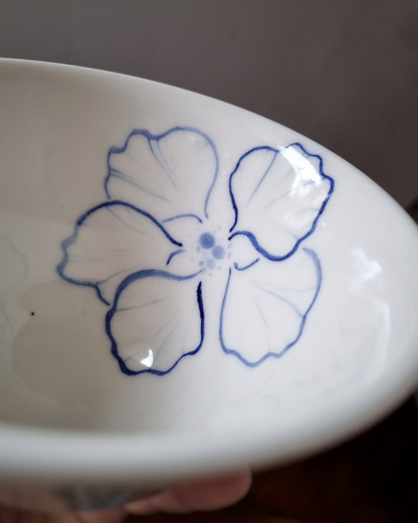Petit bol en porcelaine blanche 'fleur intérieure'