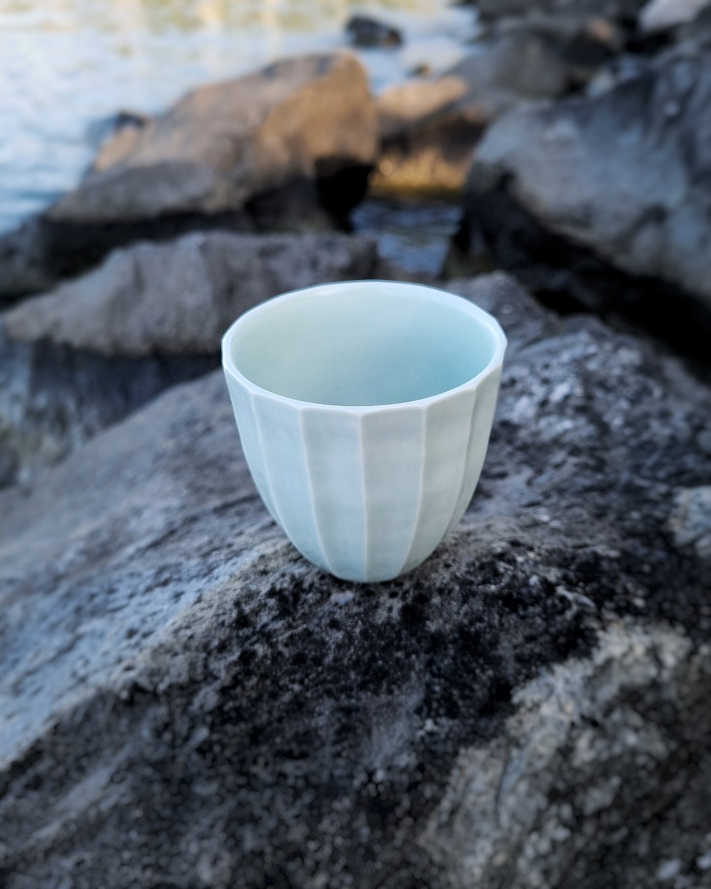 Tasse facettée 125ml bleu céladon