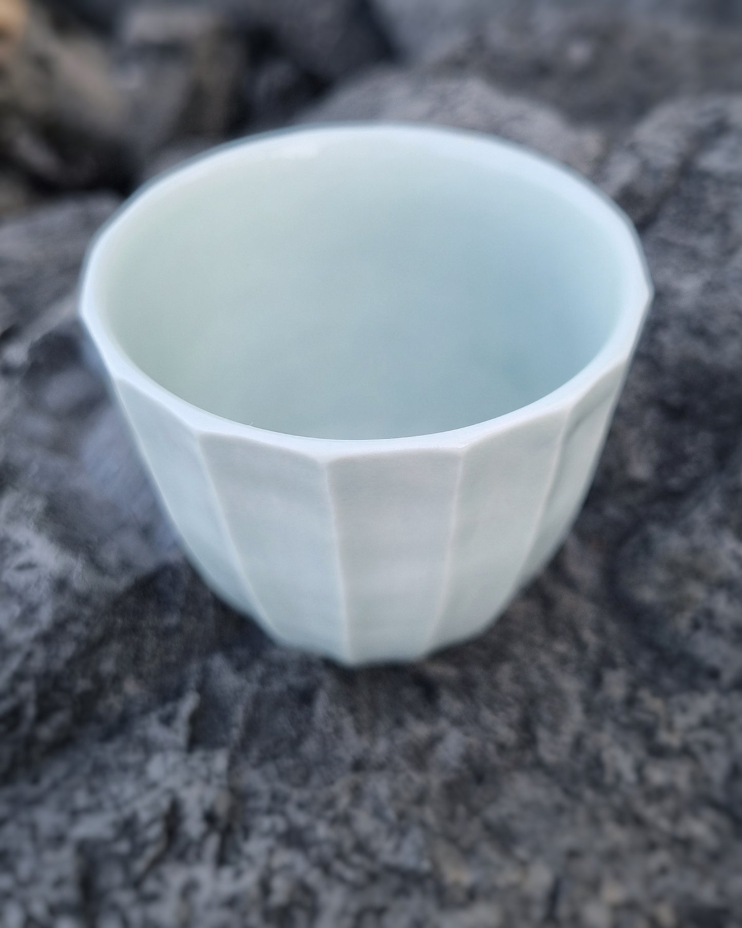 Tasse facettée 125ml bleu céladon