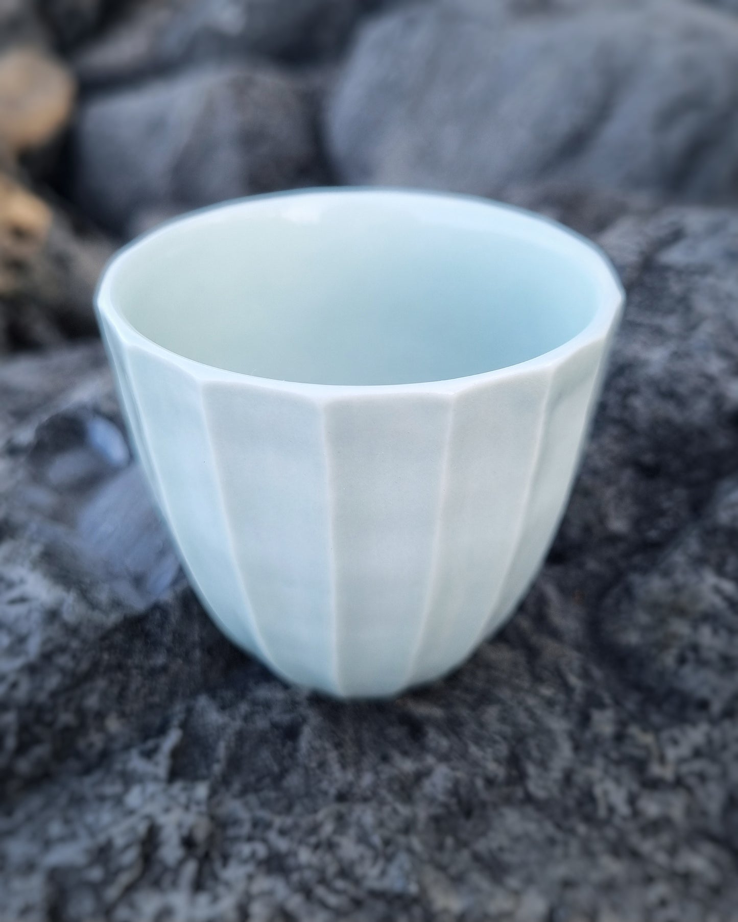 Tasse facettée 125ml bleu céladon
