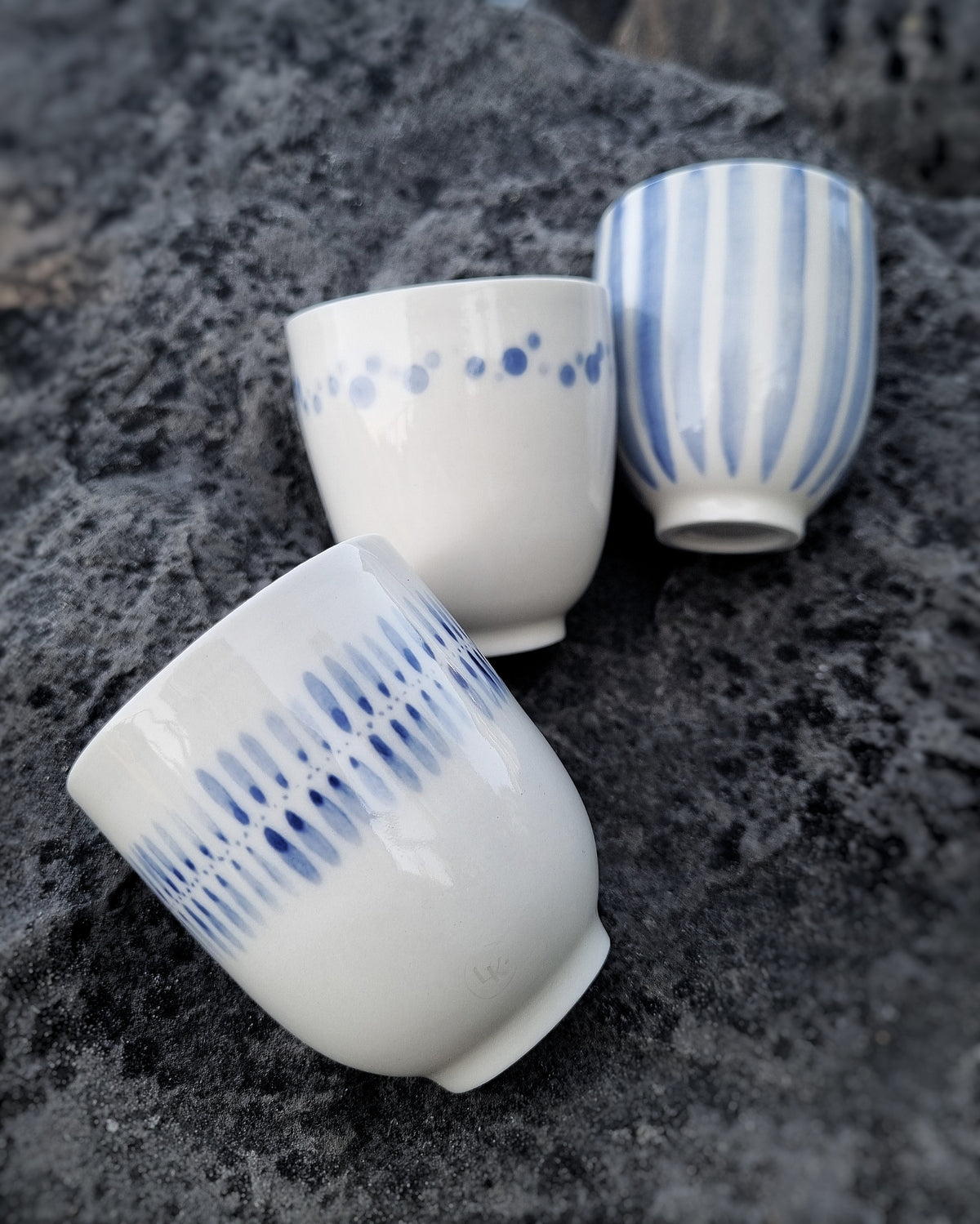 Tasse espresso 100ml en porcelaine, fleurs déroulées bleues