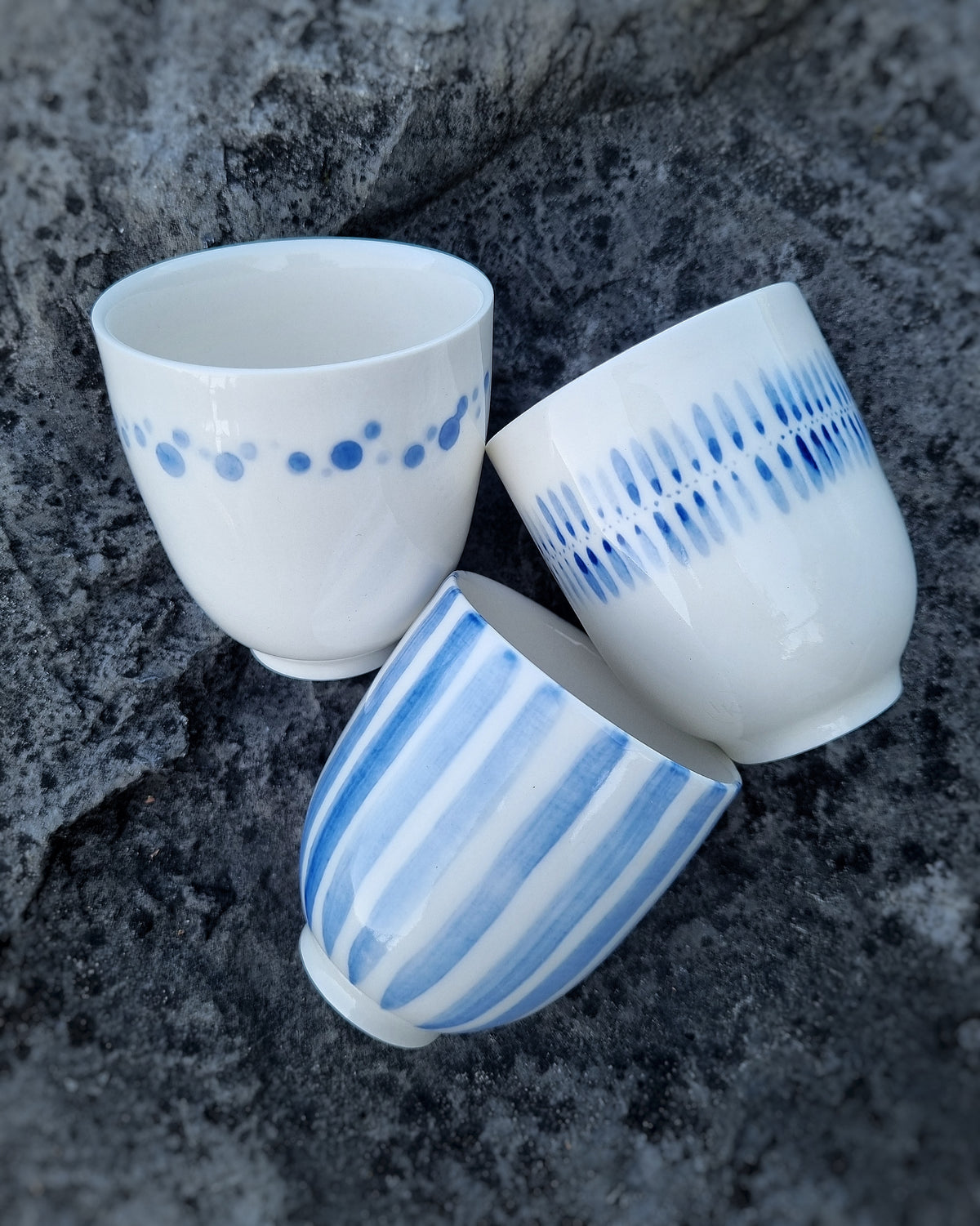 Tasse espresso 100ml, porcelaine blanche, lignes bleu cobalt