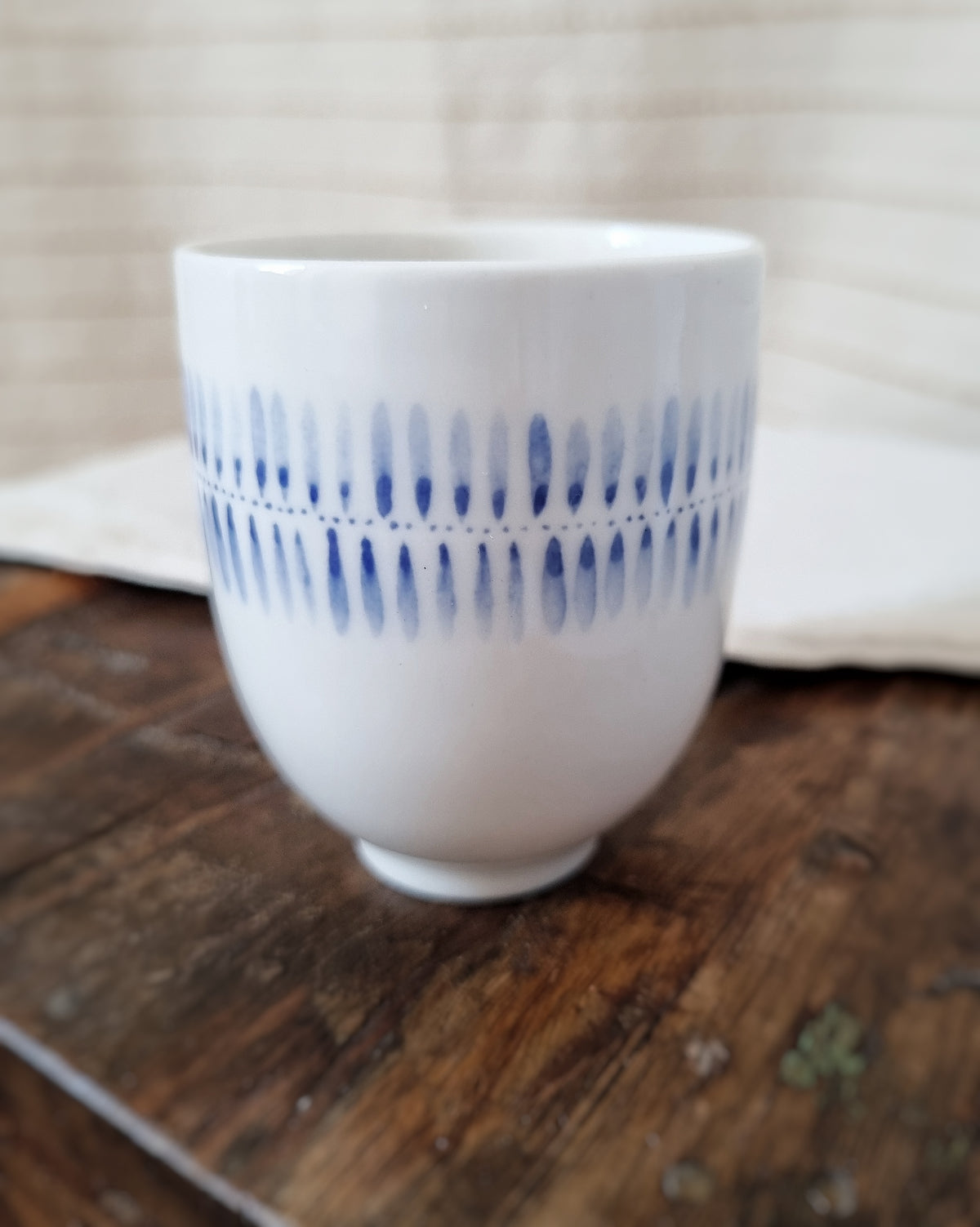 Tasse espresso 100ml en porcelaine, fleurs déroulées bleues