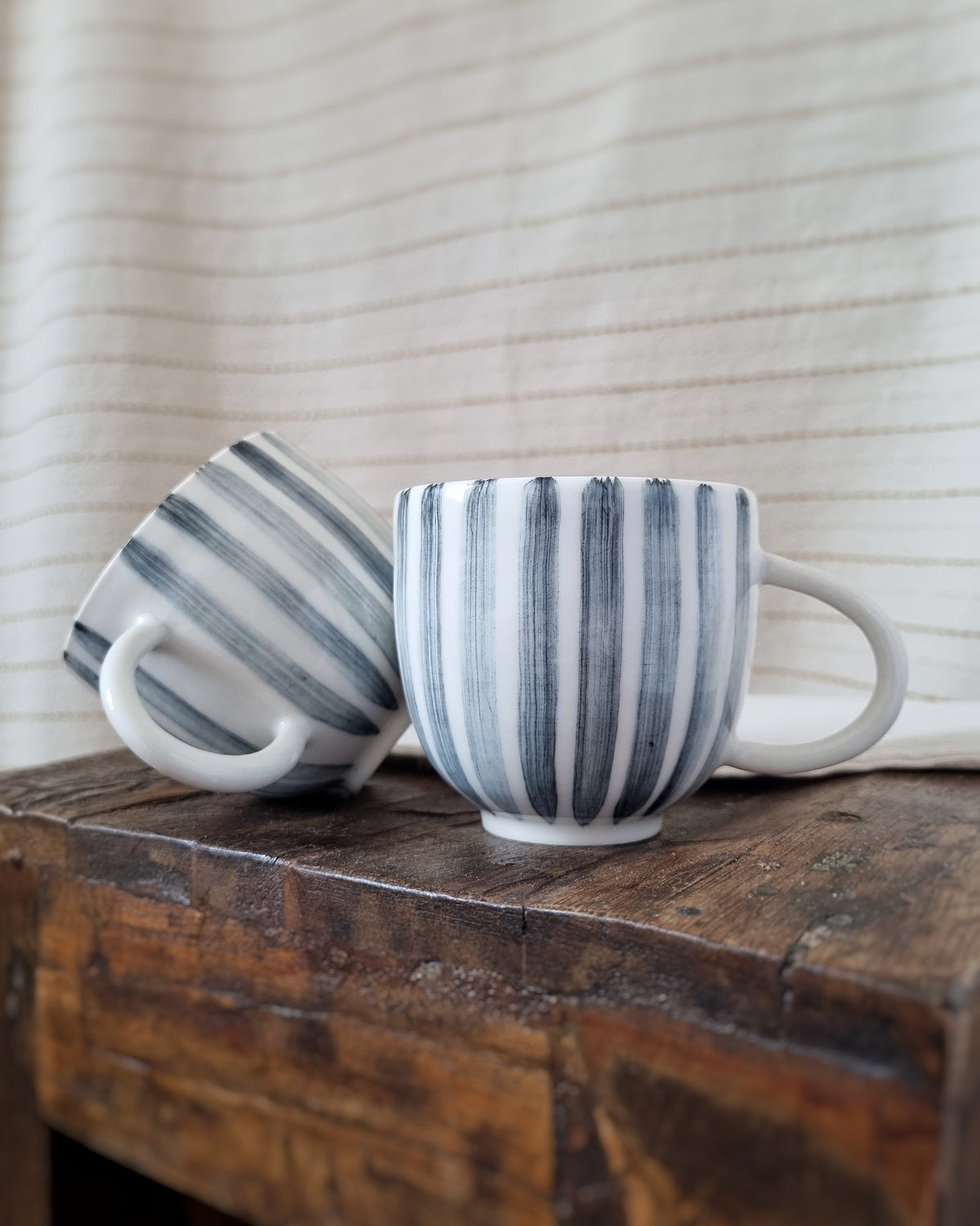 Tasse à café 180ml avec anse, porcelaine blanche, lignes noires