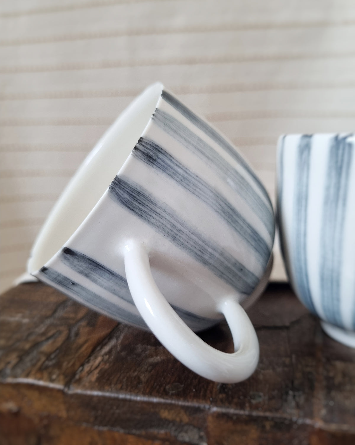 Tasse à café 180ml avec anse, porcelaine blanche, lignes noires