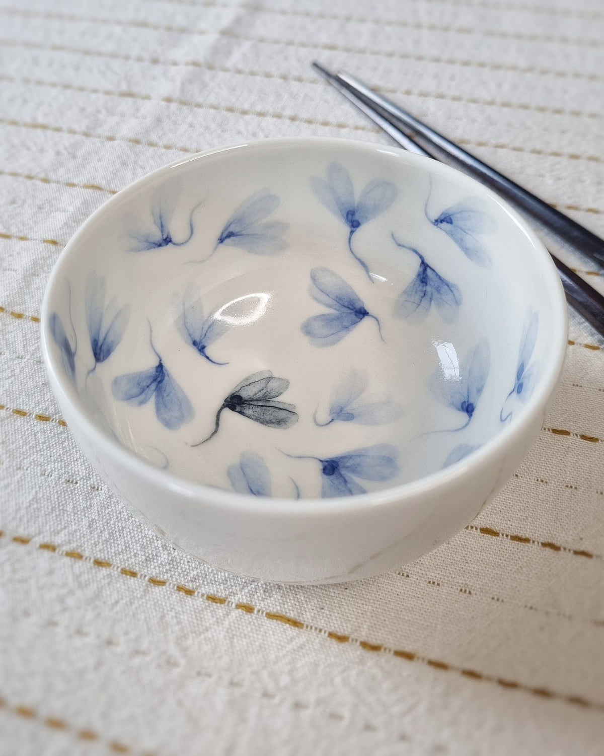 Bol à dips en porcelaine, avec feuilles au vent bleues