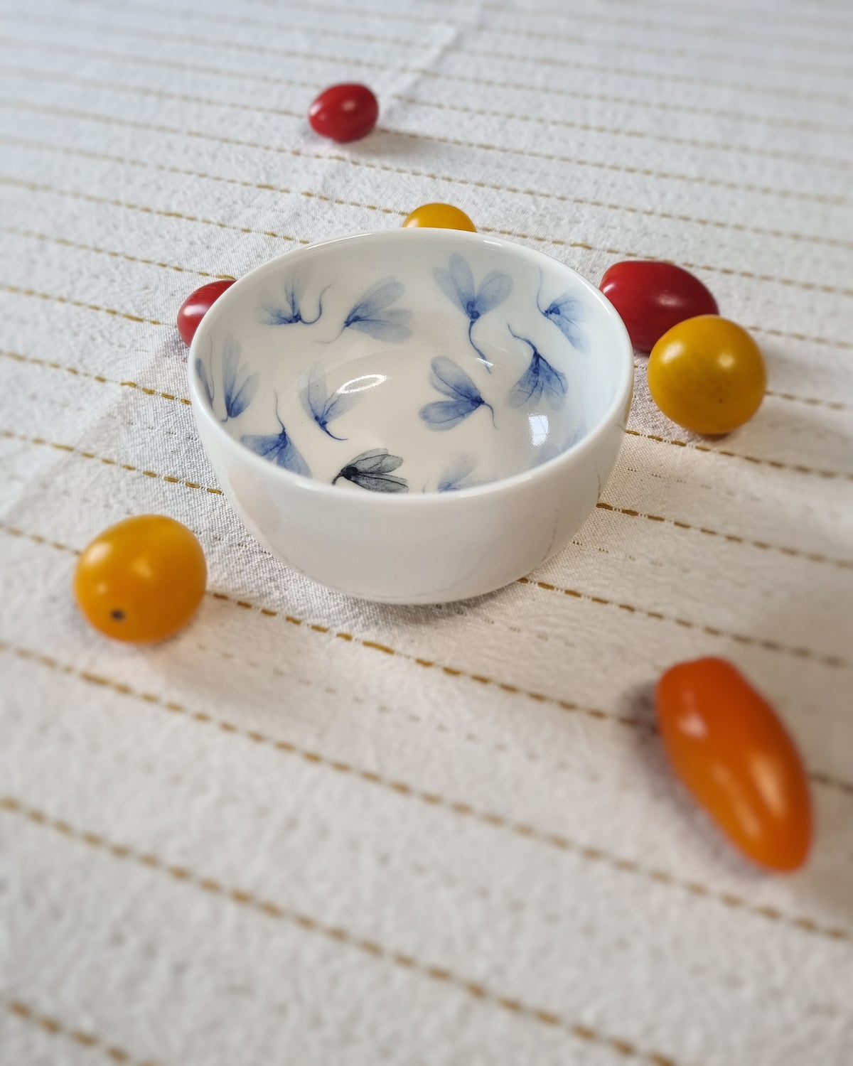 Bol à dips en porcelaine, avec feuilles au vent bleues