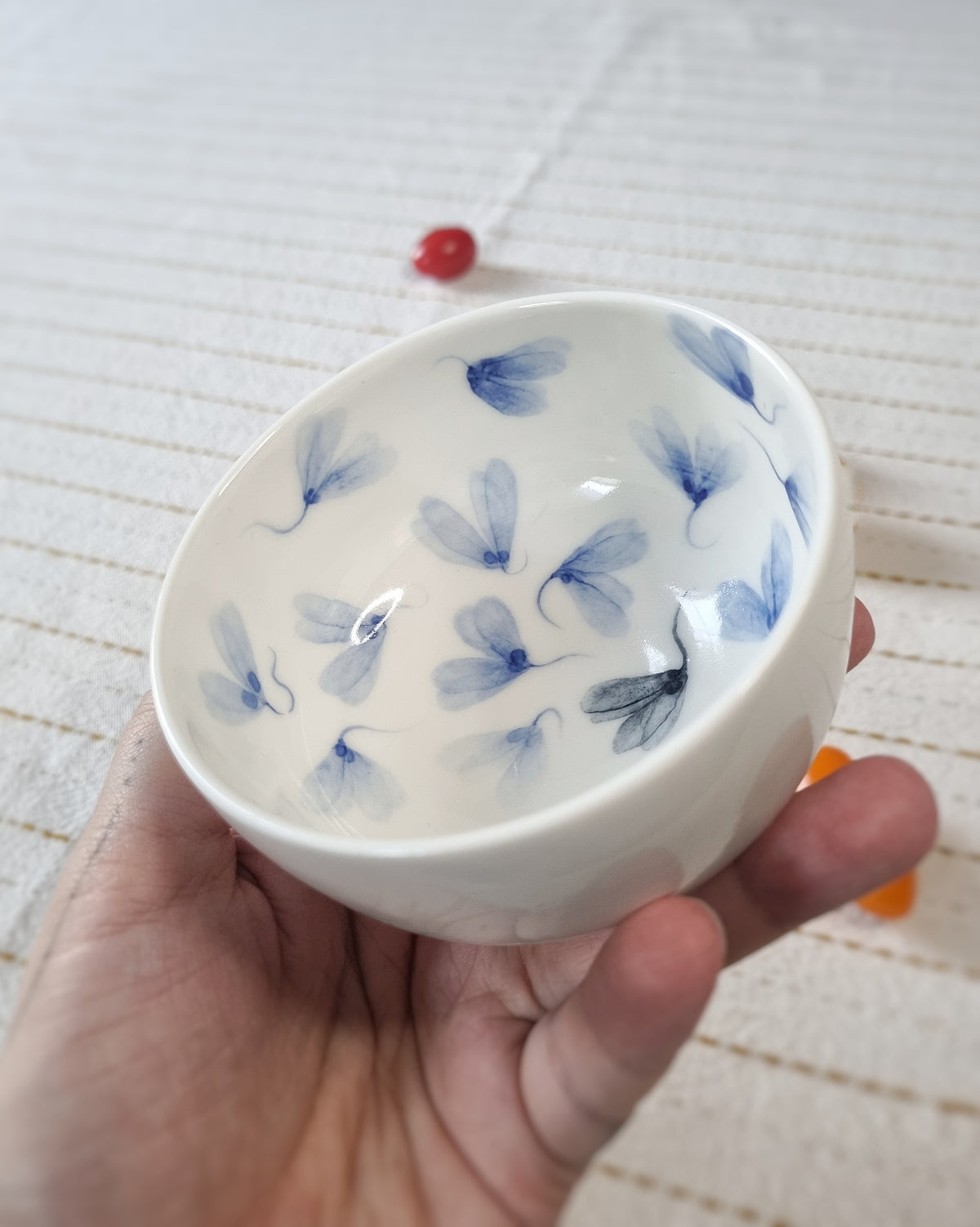 Bol à dips en porcelaine, avec feuilles au vent bleues